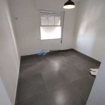 Kitnet em Santos, bairro Embaré