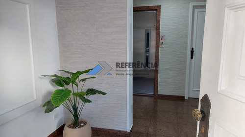 Apartamento, código 834 em Santos, bairro Embaré