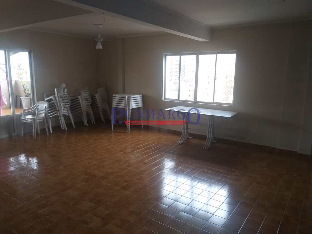 Apartamento em Praia Grande, no bairro Ocian