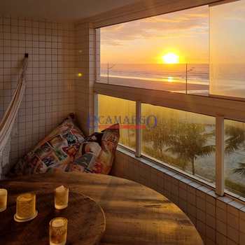 Apartamento em Praia Grande, bairro Balneário Maracanã