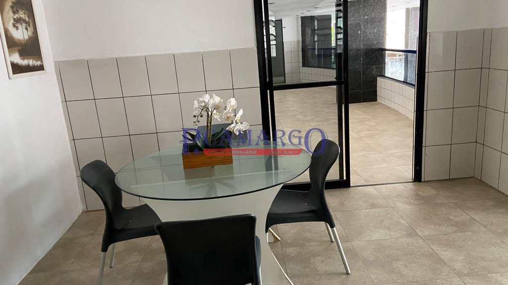 Apartamento em Praia Grande, no bairro Ocian