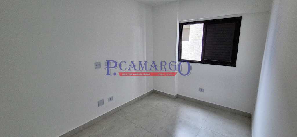 Apartamento em Praia Grande, no bairro Balneário Maracanã