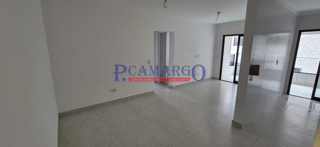 Apartamento em Praia Grande, no bairro Balneário Maracanã