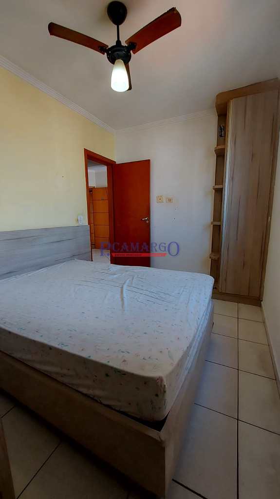 Apartamento em Praia Grande, no bairro Tupi