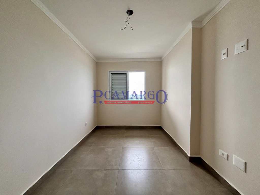 Apartamento em Praia Grande, no bairro Real