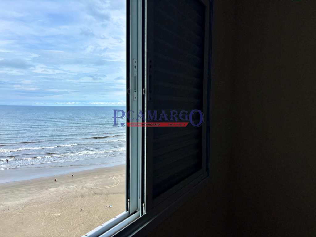 Apartamento em Praia Grande, no bairro Real