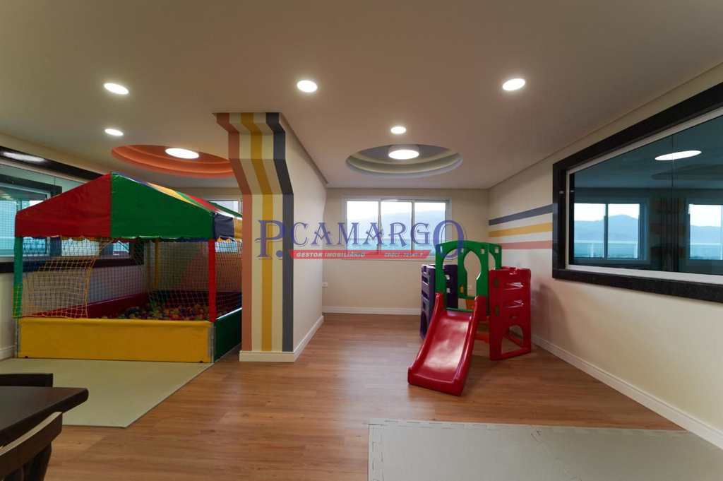 Apartamento em Praia Grande, no bairro Real