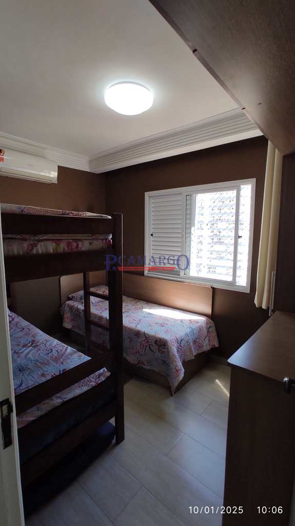 Apartamento em Praia Grande, no bairro Ocian