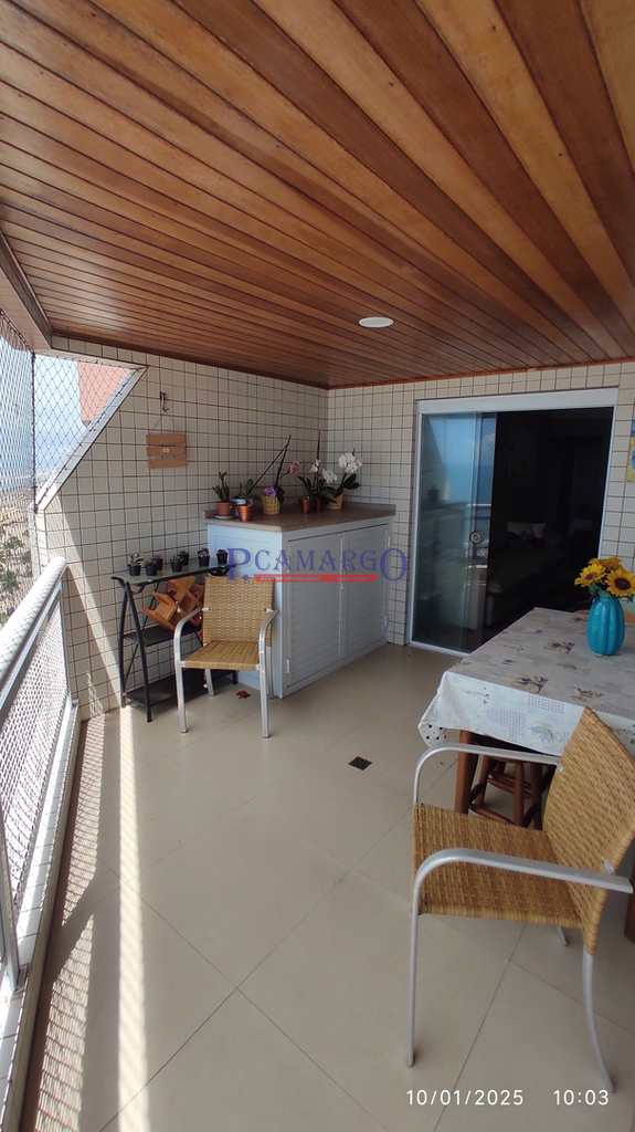 Apartamento em Praia Grande, no bairro Ocian