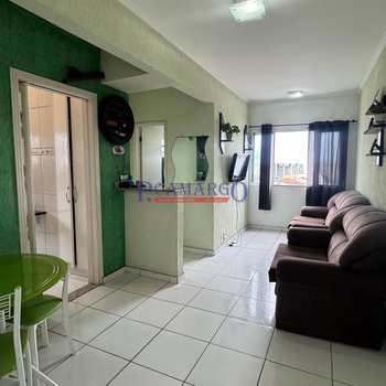 Apartamento em Praia Grande, bairro Caiçara