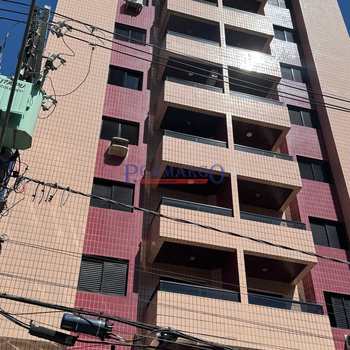 Apartamento em Praia Grande, bairro Guilhermina