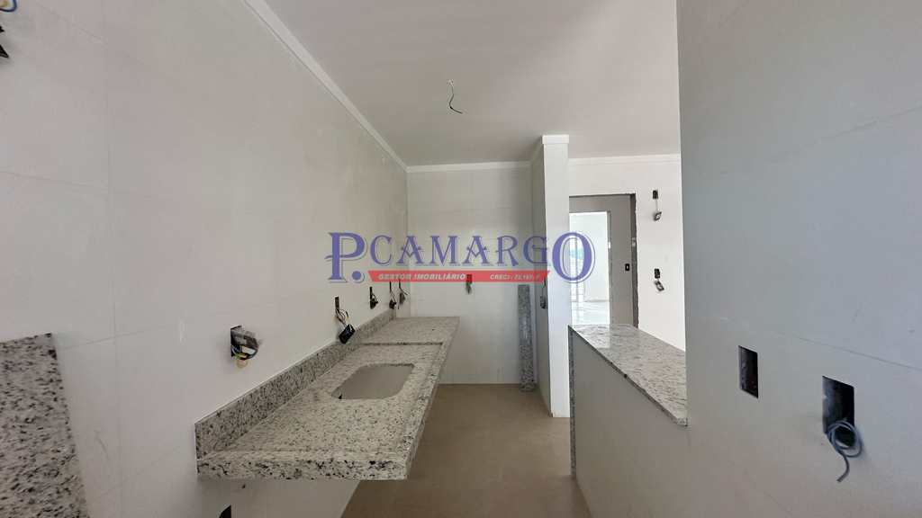 Apartamento em Praia Grande, no bairro Canto do Forte