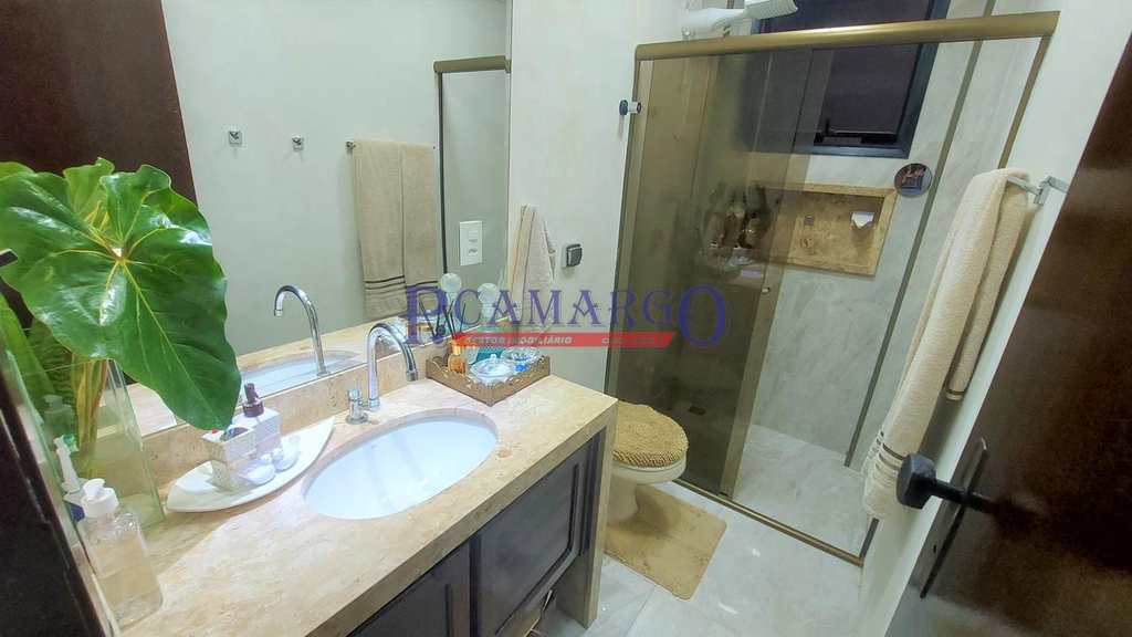 Apartamento em Praia Grande, no bairro Tupi