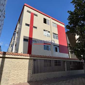 Kitnet em Praia Grande, bairro Balneário Maracanã