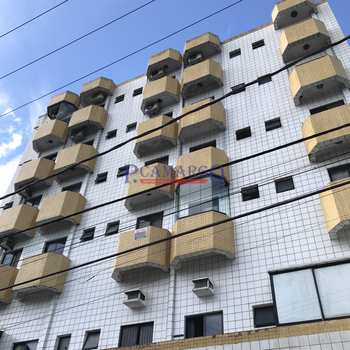 Kitnet em Praia Grande, bairro Ocian