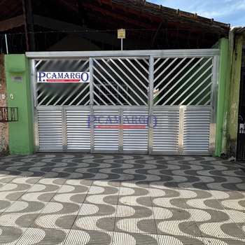 Casa em Praia Grande, bairro Mirim