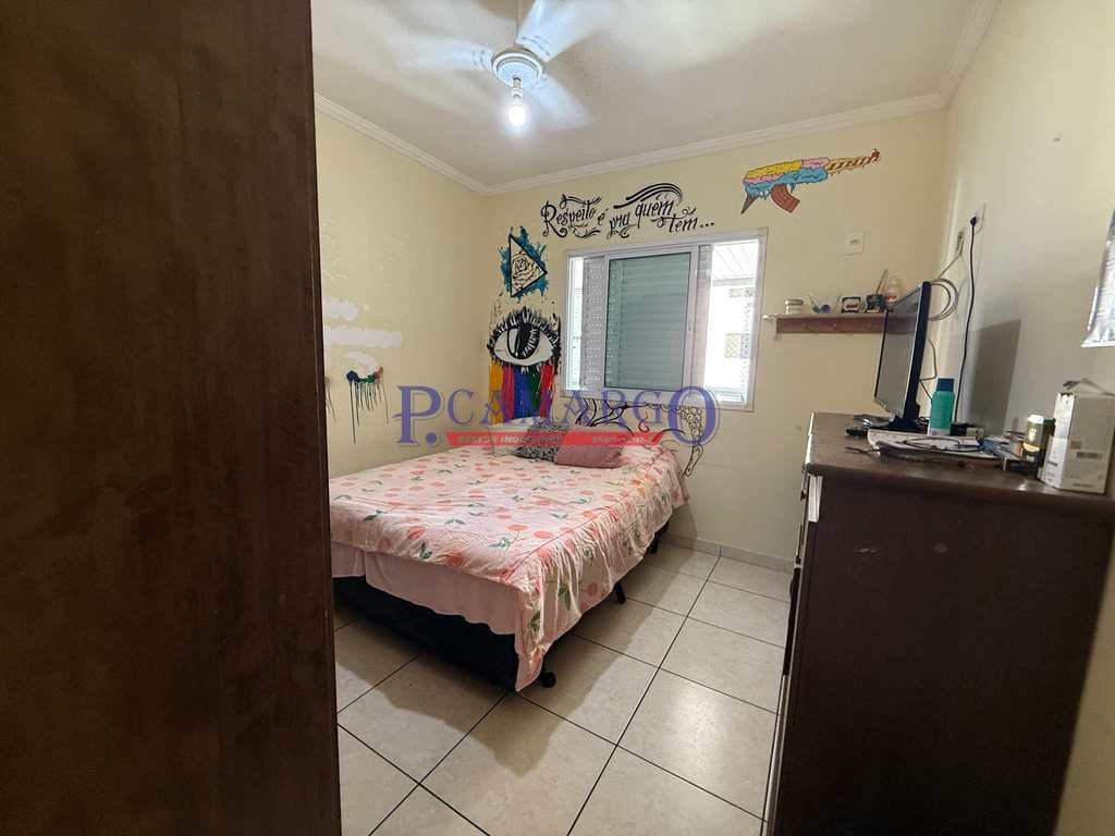 Apartamento em Praia Grande, no bairro Ocian