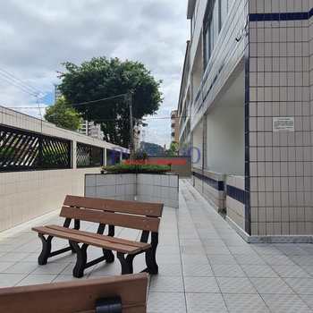 Kitnet em Praia Grande, bairro Canto do Forte