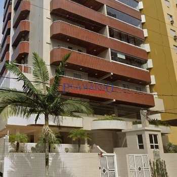 Apartamento em Praia Grande, bairro Canto do Forte