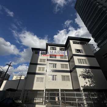 Kitnet em Praia Grande, bairro Tupi