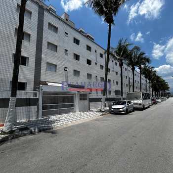 Kitnet em Praia Grande, bairro Mirim