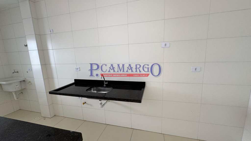 Apartamento em Praia Grande, no bairro Balneário Maracanã