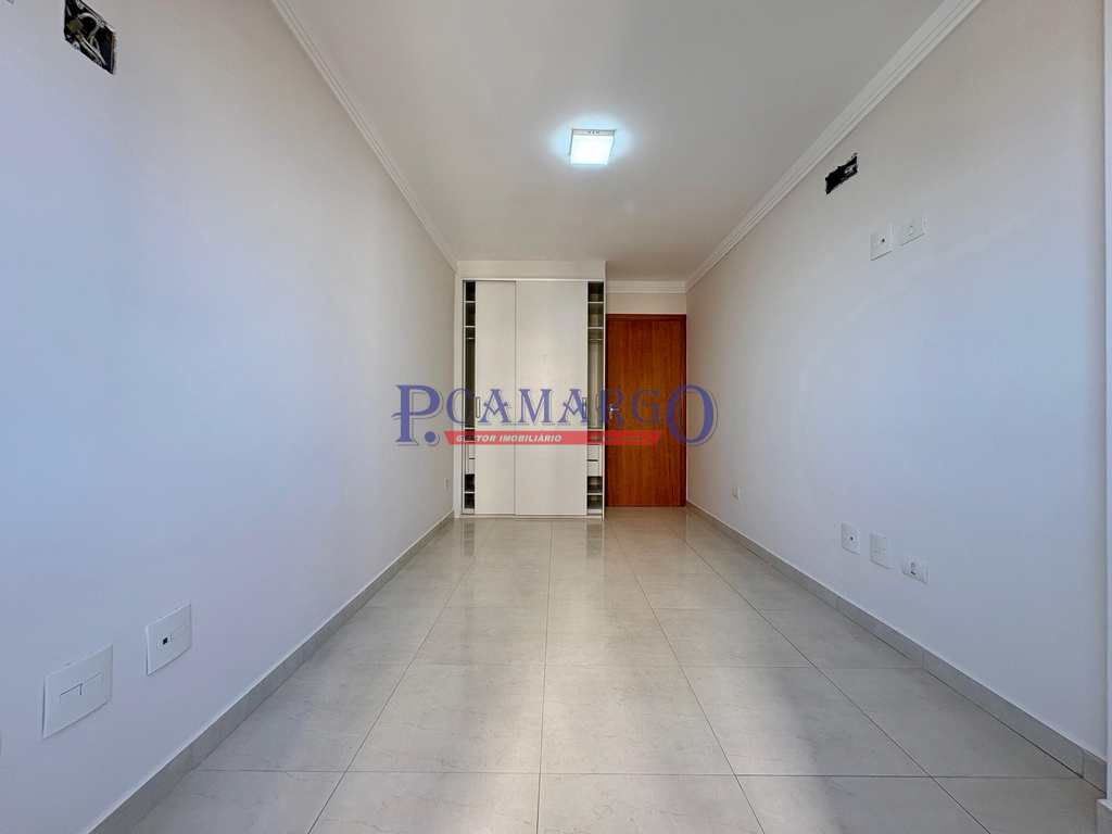 Apartamento em Praia Grande, no bairro Caiçara