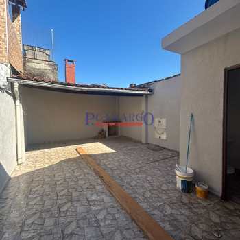 Casa em Praia Grande, bairro Ocian
