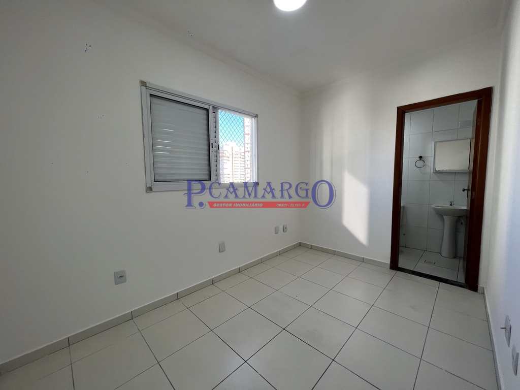 Apartamento em Praia Grande, no bairro Guilhermina