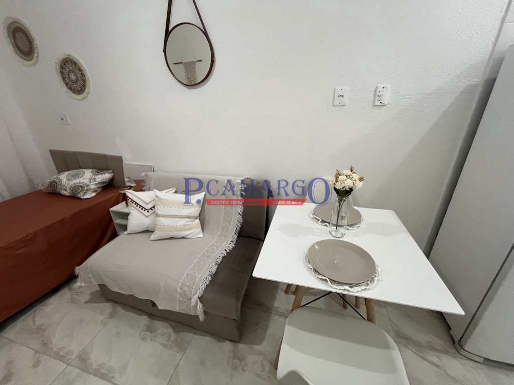 Kitnet em Praia Grande, no bairro Aviação