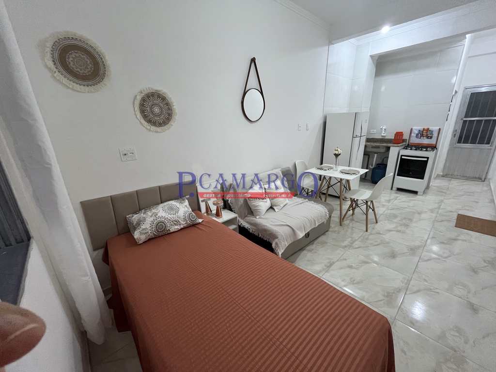 Kitnet em Praia Grande, no bairro Aviação