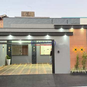 Casa em Praia Grande, bairro Caiçara