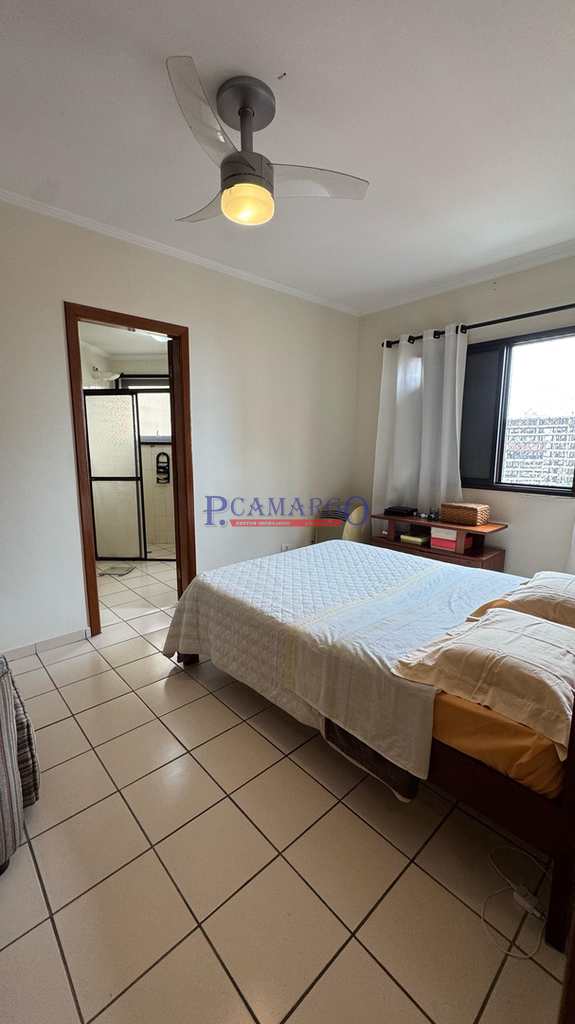 Apartamento em Praia Grande, no bairro Caiçara