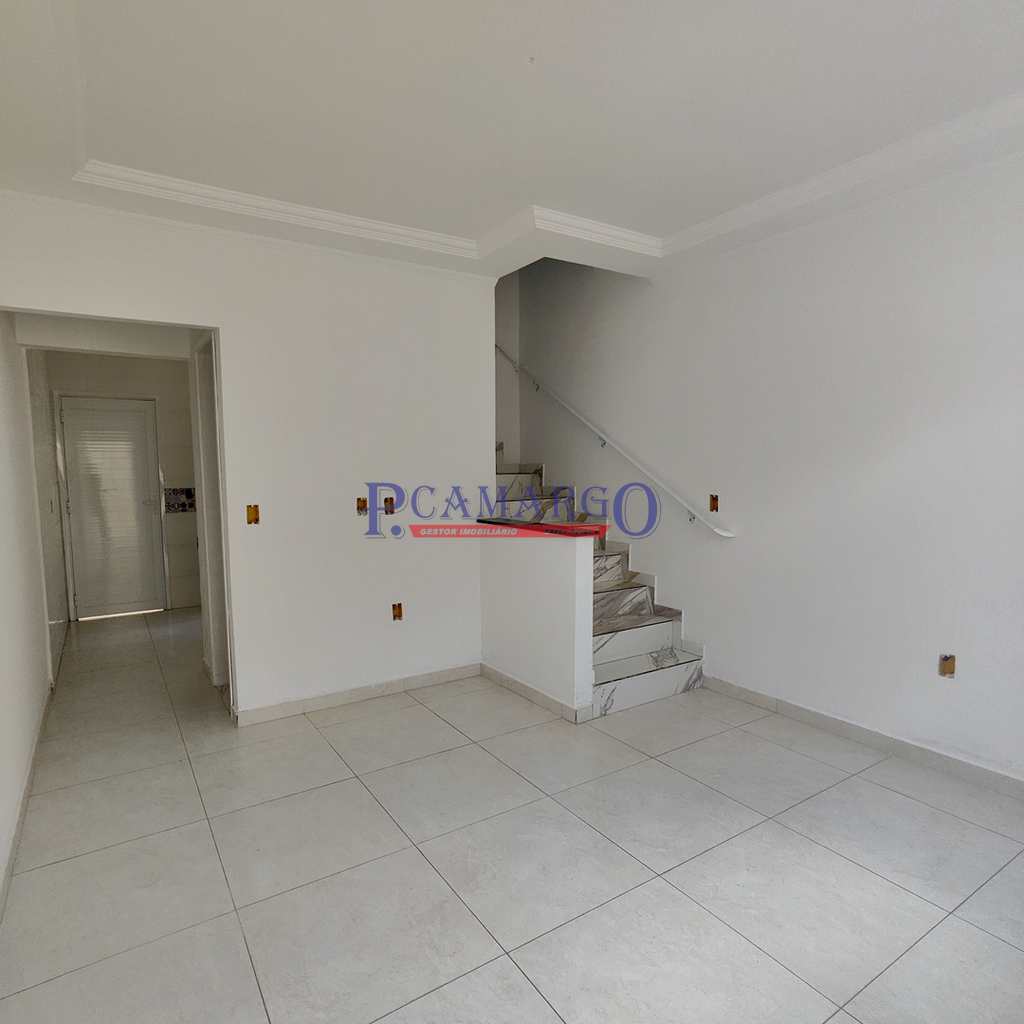 Sobrado de Condomínio em Praia Grande, no bairro Solemar