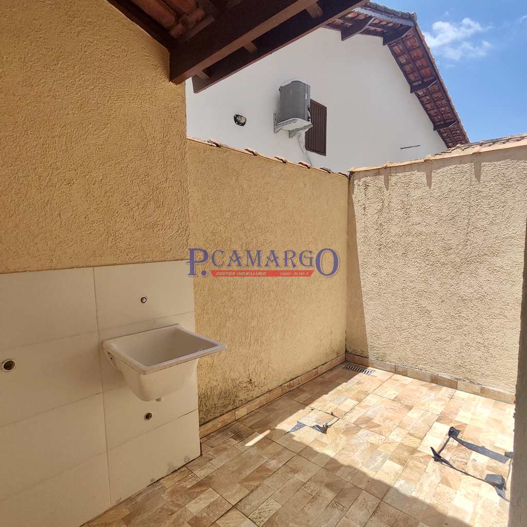 Sobrado de Condomínio em Praia Grande, no bairro Solemar