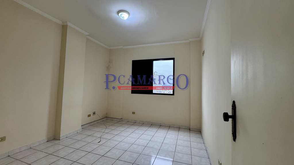 Apartamento em Praia Grande, no bairro Tupi