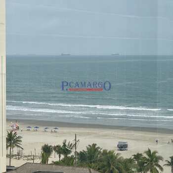 Apartamento em Praia Grande, bairro Guilhermina