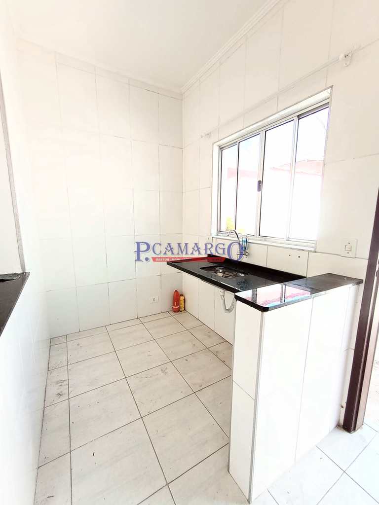 Casa de Condomínio em Praia Grande, no bairro Boqueirão