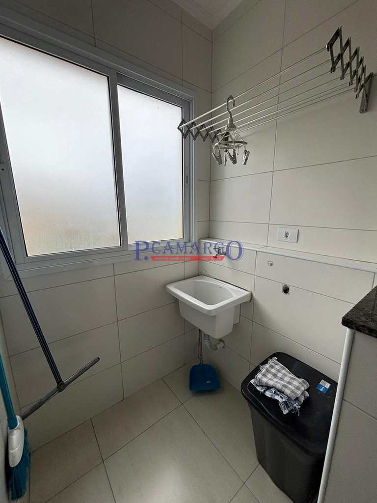 Apartamento em Praia Grande, no bairro Balneário Maracanã