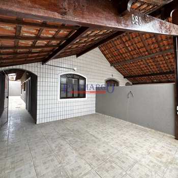 Casa em Praia Grande, bairro Ocian