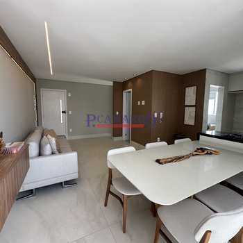 Apartamento em Praia Grande, bairro Guilhermina