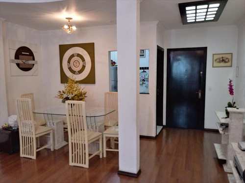 Apartamento, código 21007 em São Vicente, bairro Centro