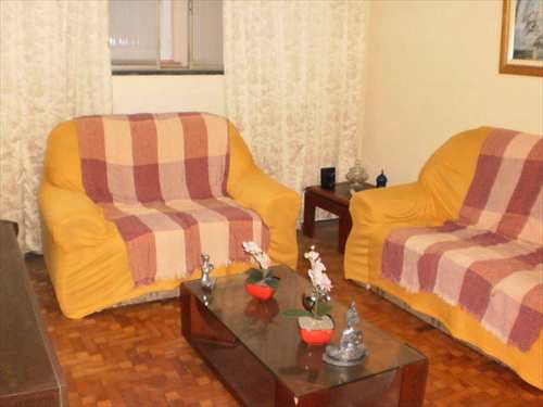 Apartamento, código 2844 em Santos, bairro Embaré
