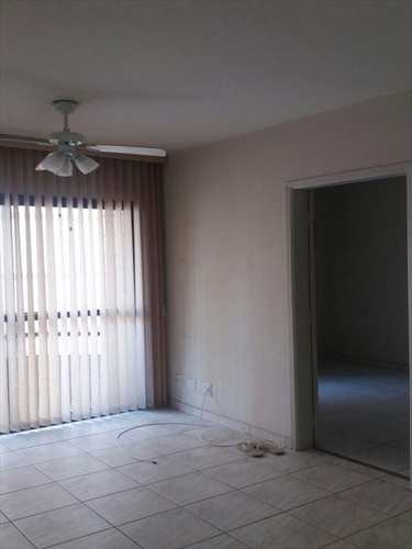 Apartamento, código 1826 em São Vicente, bairro Centro