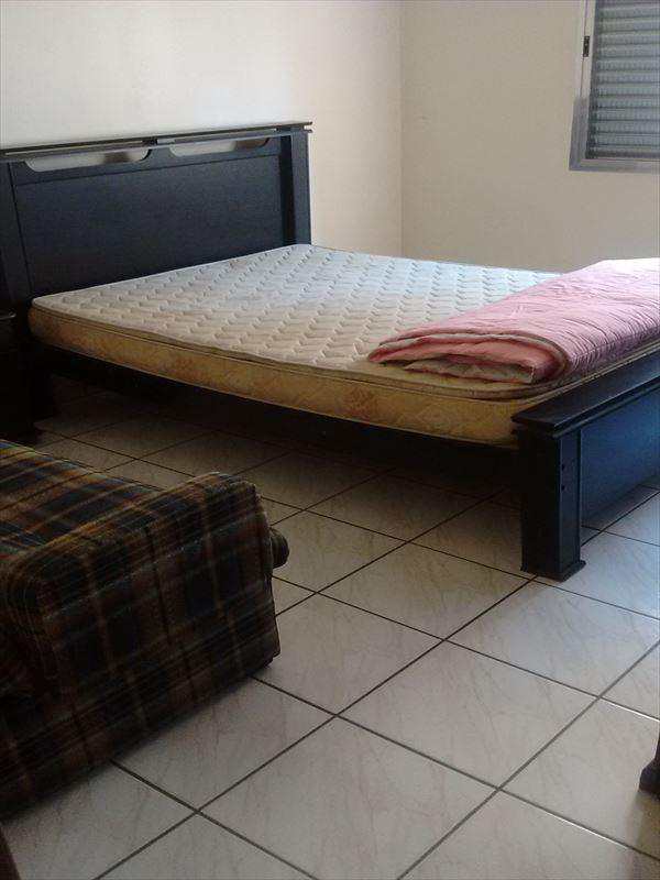Apartamento em São Vicente, no bairro Itararé