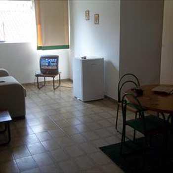 Apartamento em São Vicente, bairro Itararé