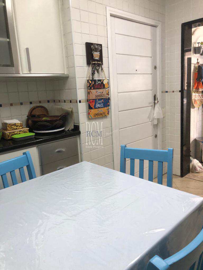 Apartamento em São Vicente, no bairro Centro
