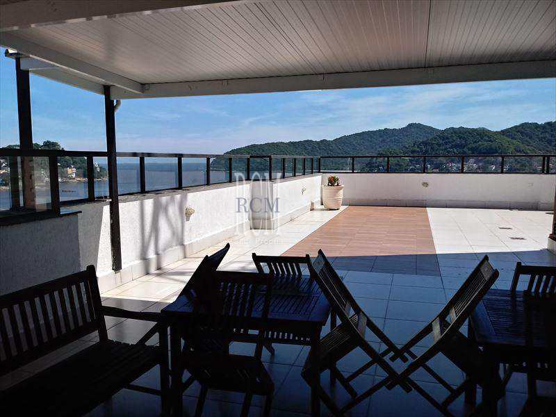 Apartamento em São Vicente, no bairro Centro