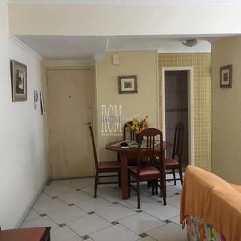 Apartamento em São Vicente, bairro Itararé