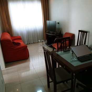 Apartamento em São Vicente, bairro Vila Valença